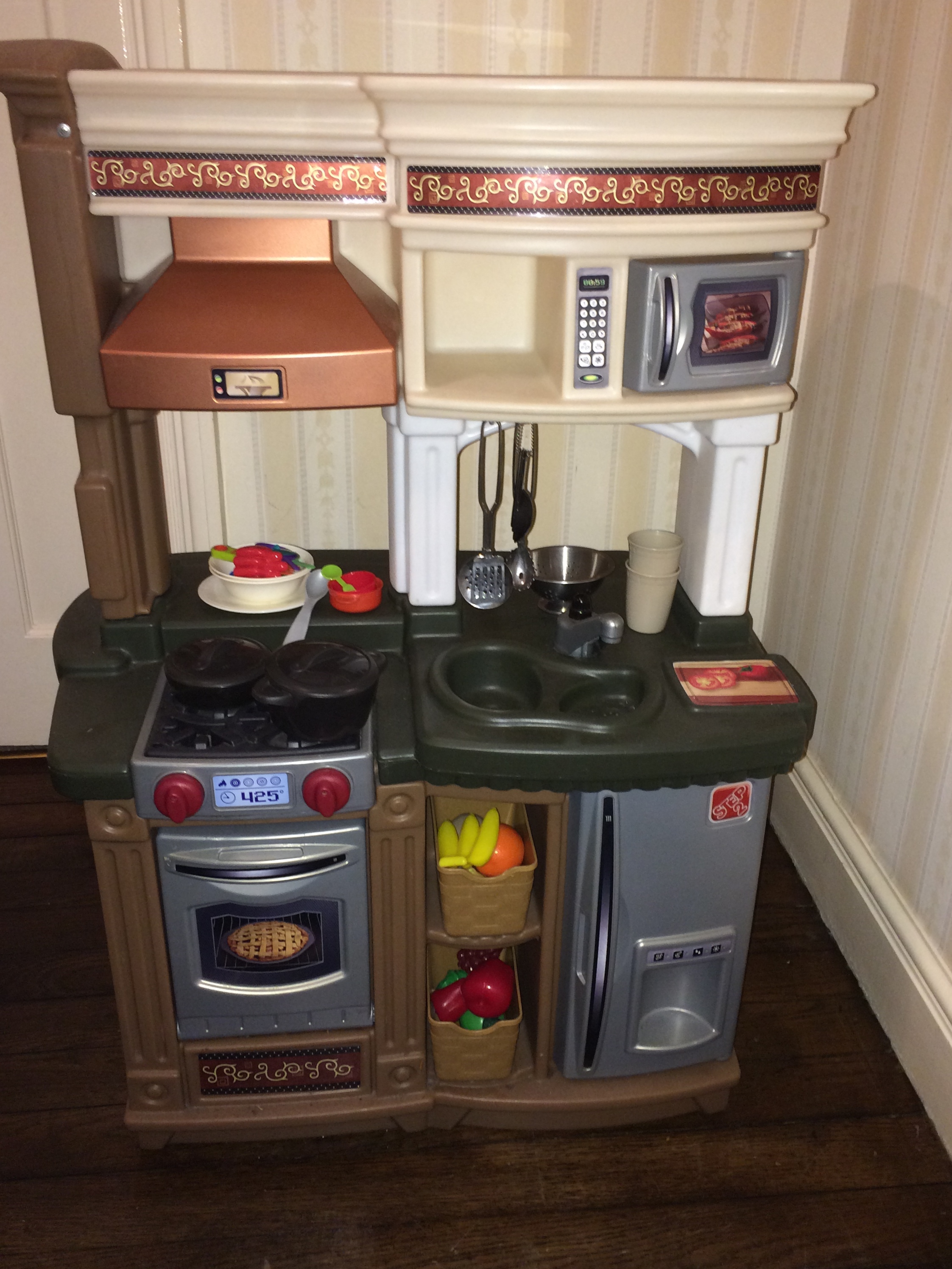 Little tikes step2 toy kitchen for sale