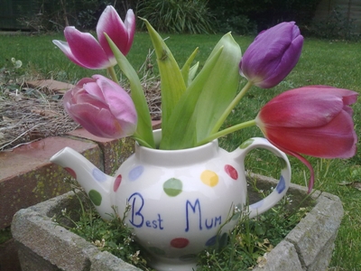 BestMum_teapot_with_flowers_small.JPG