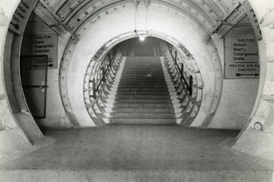 0_Deep-level-shelter-at-Clapham-South-1942-C-TfL-from-London-Transport-Museums-collection.jpg