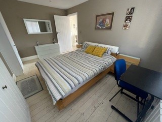 spare bedroom1.jpg